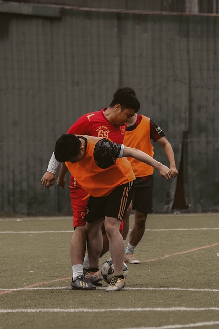 勒布朗复出第三提前“打卡”无奈，湖人客场负森林狼.